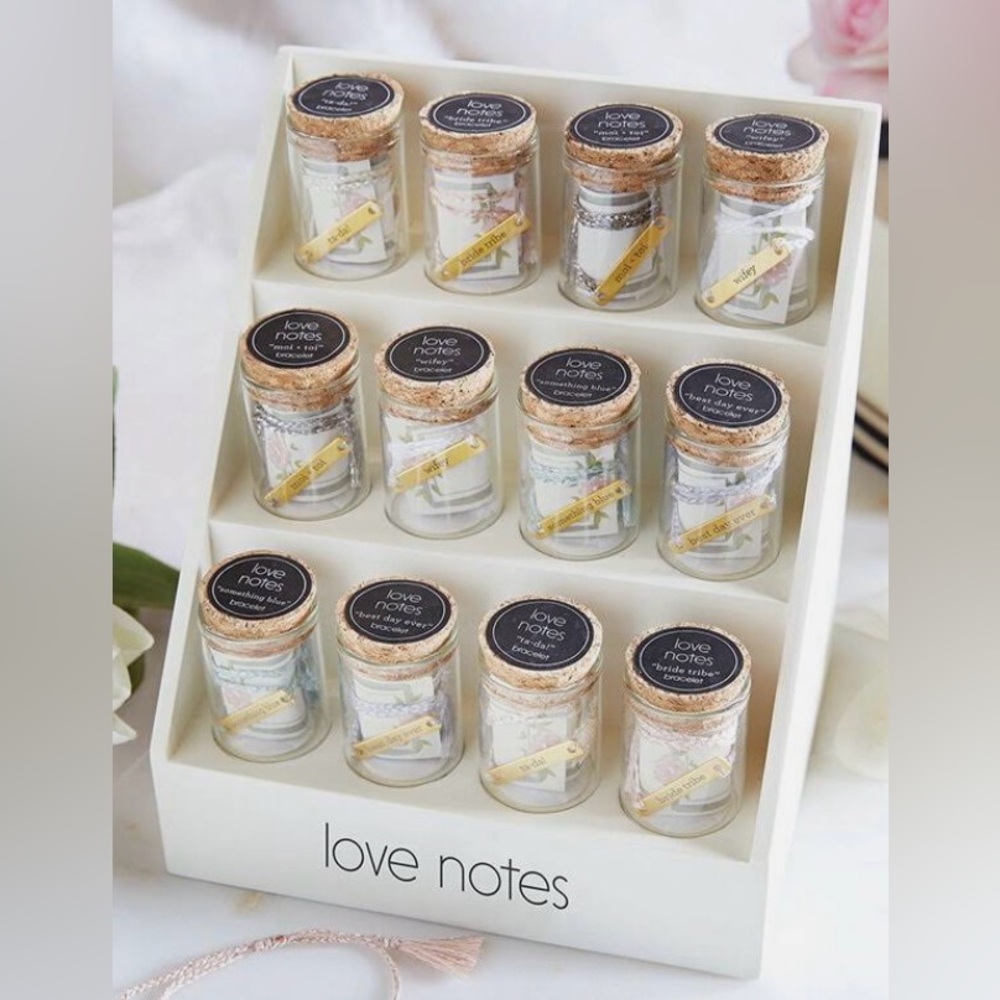 Love Notes bracelet display inc 24 bracelets Great for a Bridal Party NEW IN BOX